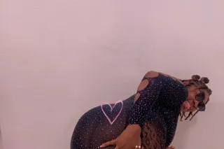 tAll cHocOlaTe cUrVY eBonY😘 - ... - Image 4